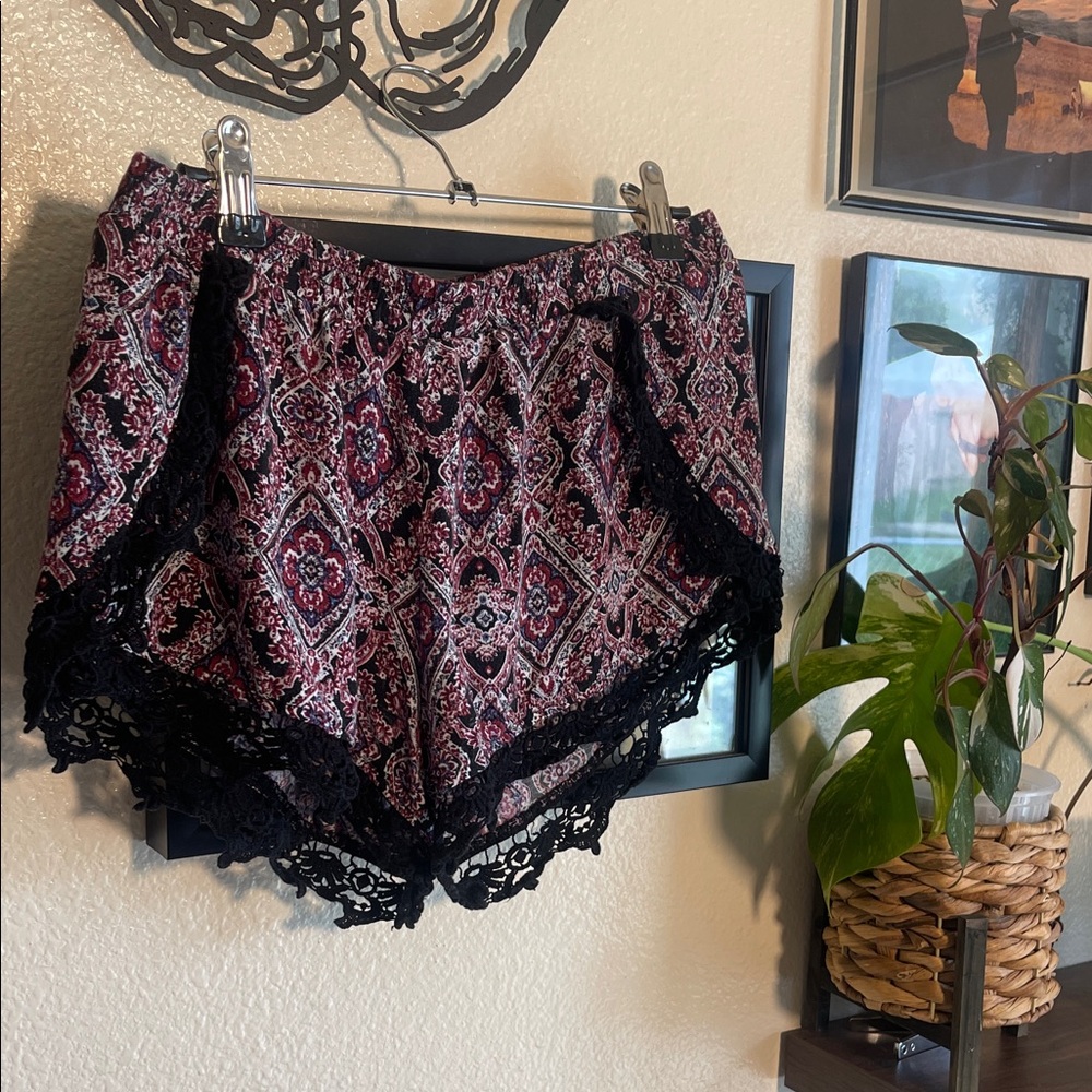 Women's Lace Trim Patterned Sleep Shorts